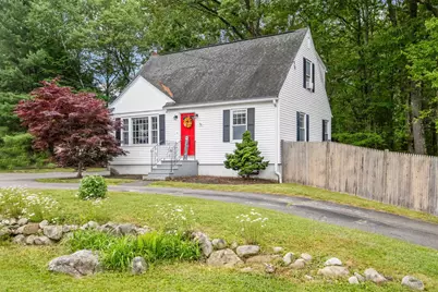 48 Mammoth Road, Hooksett, NH 03106 - Photo 1