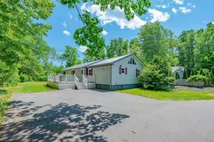 15B Vine St, South Berwick, ME 03908 - Photo 1