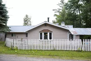 40 Barton Rd, Piermont, NH 03779 - Photo 1