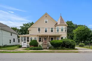 52 Chestnut St, Rochester, NH 03867 - Photo 1