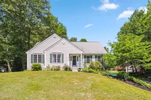 22 Drew Woods Dr, Derry, NH 03038 - Photo 1