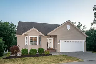 3 Oakhill Dr, Newton, NH 03858 - Photo 1