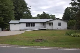 7 Hale Spring Rd, Plaistow, NH 03865 - Photo 1