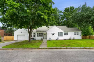 93 Armand Ave, Manchester, NH 03103 - Photo 1