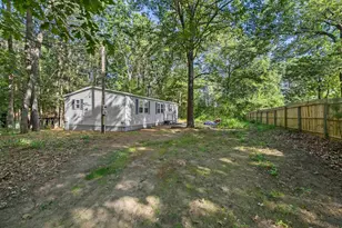 12 Woodlawn Ln, Hinsdale, NH 03451 - Photo 1