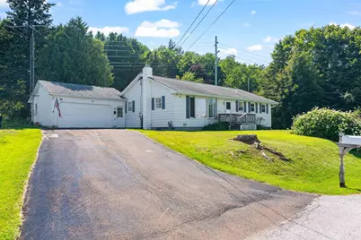 74 Prospect Hill, St. Albans Town,  05478 - Photo 1