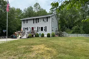 4 Rowes Corner Ln, Hooksett, NH 03106 - Photo 1