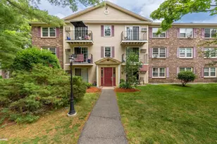 2 Autumn Leaf Dr, Nashua, NH 03060 - Photo 1