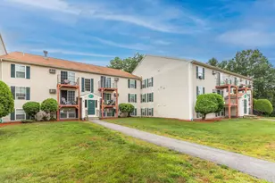 2007 White Cedar Blvd, Portsmouth, NH 03801 - Photo 1