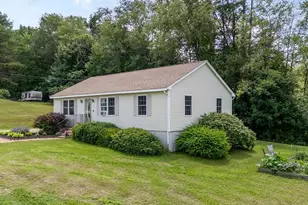 6 Silver Hill Dr, Epsom, NH 03234 - Photo 1