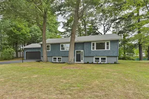 11 Cottonwood Dr, Hudson, NH 03051 - Photo 1