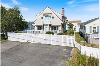 539 Ocean Boulevard, Seabrook, NH 03874 - Photo 1