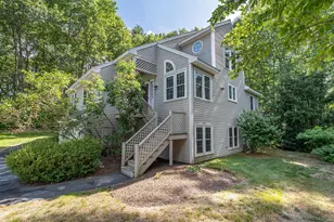 2 Wedgewood Cir, Hooksett, NH 03106 - Photo 1