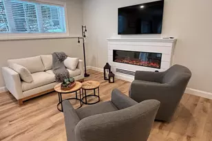 21 Woodmans Ln, Peterborough, NH 03458 - Photo 1