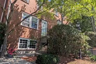 77 Derryfield Ct, Manchester, NH 03104 - Photo 1