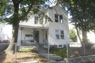 348 Spruce St, Manchester, NH 03103 - Photo 1