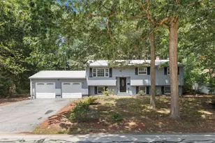 27 New Searles Rd, Nashua, NH 03060 - Photo 1