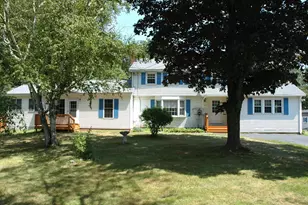 10 South Rd, Londonderry, NH 03053 - Photo 1