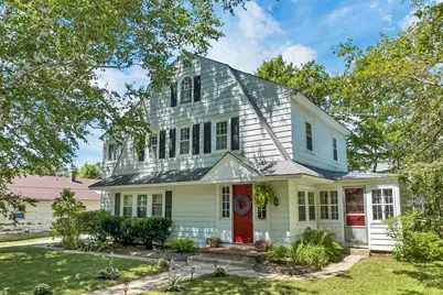 8 Garland Street, Plymouth, NH 03264 - Photo 1