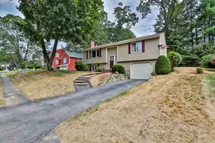 15 Hyacinth Dr, Nashua, NH 03062 - Photo 1