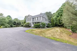 33 Merrimack Rd, Amherst, NH 03031 - Photo 1