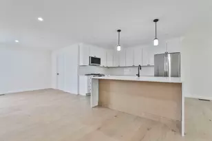 25 Autumn Ln, Raymond, NH 03077 - Photo 1