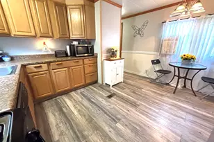 31 Beatrice St, Danville, NH 03819 - Photo 1