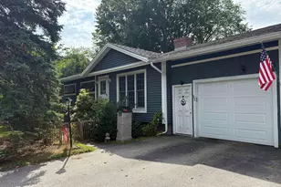 32 Clover St, Exeter, NH 03833 - Photo 1