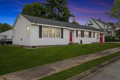 144 Oakland Avenue, Manchester, NH 03109 - Photo 1