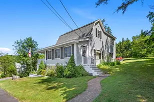 20 Carlson Dr, Pittsburg, NH 03592 - Photo 1