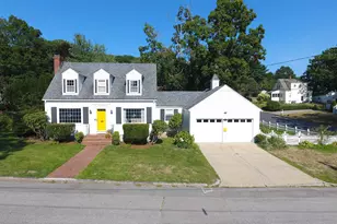 185 Dallaire St, Manchester, NH 03104 - Photo 1