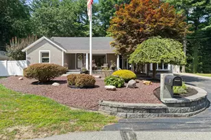 8 Mayray Ave, Plaistow, NH 03865 - Photo 1