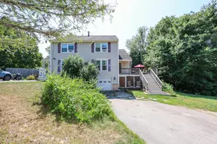 5 Richardson Dr, Derry, NH 03038 - Photo 1