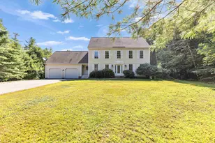 15 Foxberry Dr, New Boston, NH 03070 - Photo 1