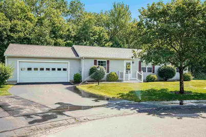 79 Stagecoach Way, Manchester, NH 03104 - Photo 1