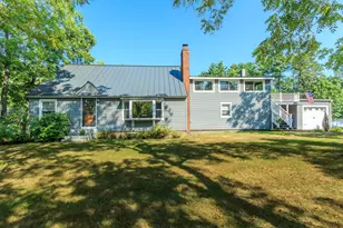 190 Litchfield Rd, Londonderry, NH 03053 - Photo 1