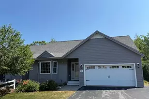 7 Guernsey Dr, Atkinson, NH 03811 - Photo 1