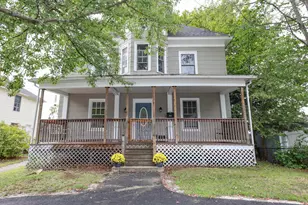 892 Beech St, Manchester, NH 03104 - Photo 1