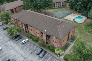 15 Blackstone Dr, Nashua, NH 03063 - Photo 1