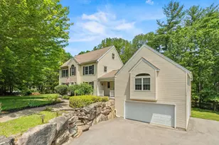 16 Breakneck Rd, Hudson, NH 03051 - Photo 1