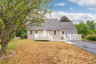 8 Chesterfield Dr, Concord, NH 03301 - Photo 1