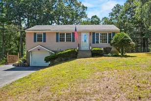 60 Old County Rd, Plaistow, NH 03865 - Photo 1