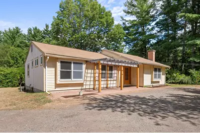 14 Ladds Lane, Epping, NH 03042 - Photo 1