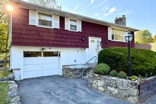 14 Marianna Rd, Salem, NH 03079 - Photo 1