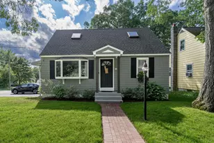 182 Whitney Ave, Manchester, NH 03104 - Photo 1