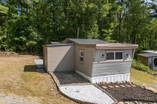 22 Stage Coach Cir, Londonderry, NH 03053 - Photo 1