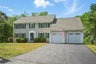 33 Partridge Ln, Plaistow, NH 03865 - Photo 1