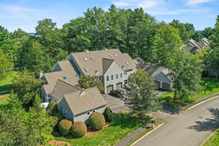 29 Hawthorne Village Rd, Nashua, NH 03062 - Photo 1