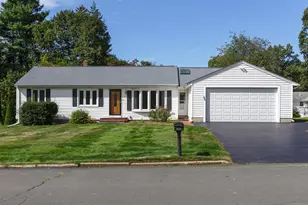 112 Woodcrest Ct, Manchester, NH 03109 - Photo 1