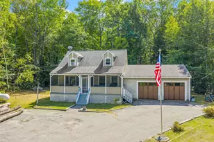 728 East Side Dr, Alton, NH 03809 - Photo 1